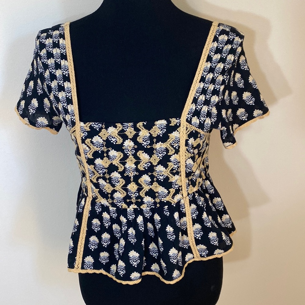 Cottagecore American Eagle Black Smocked Crochet Trim Square Neck Top